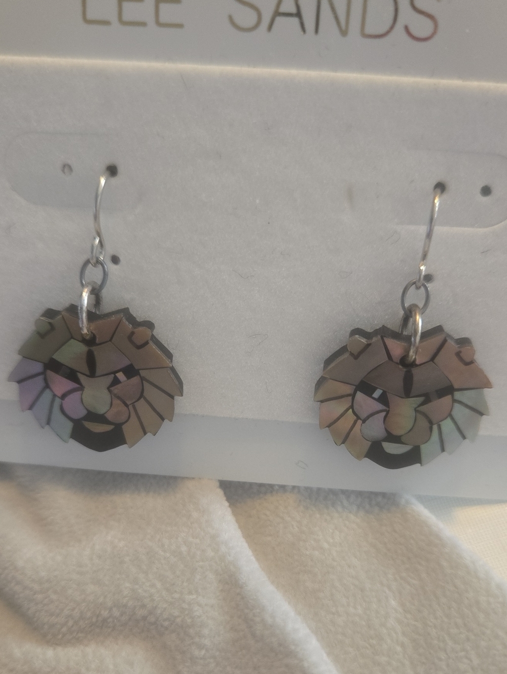 Vintage Lee Sands Lion Mother Of Peral Earings Pierced